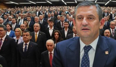 CHP’de Olağanüstü Kurultay başladı! Herkes o ismin koltuğuna odaklandı
