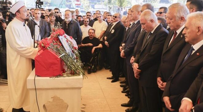 İmam, S. Süreyya Önder ile ilgili anısını cenazede anlattı