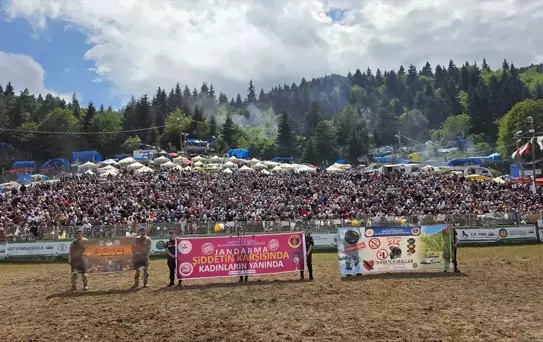 Kafkasör Festivali Boğa Güreşleriyle Sona Erdi