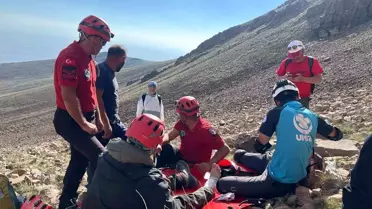 Mahsur Kalan Dağcılara 8 Saatte Ulaşıldı