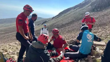 Mahsur Kalan Dağcılara 8 Saatte Ulaşıldı